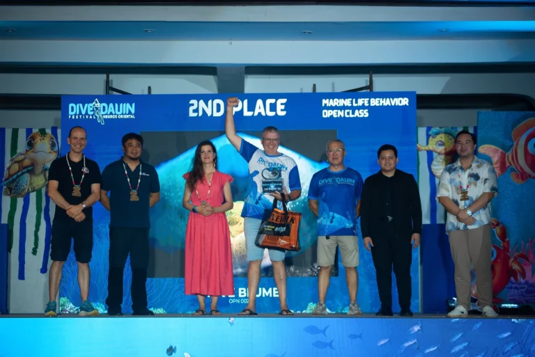 dive-dauin-festival-marine-life-behavior-open-award-mark-gil-gadiana